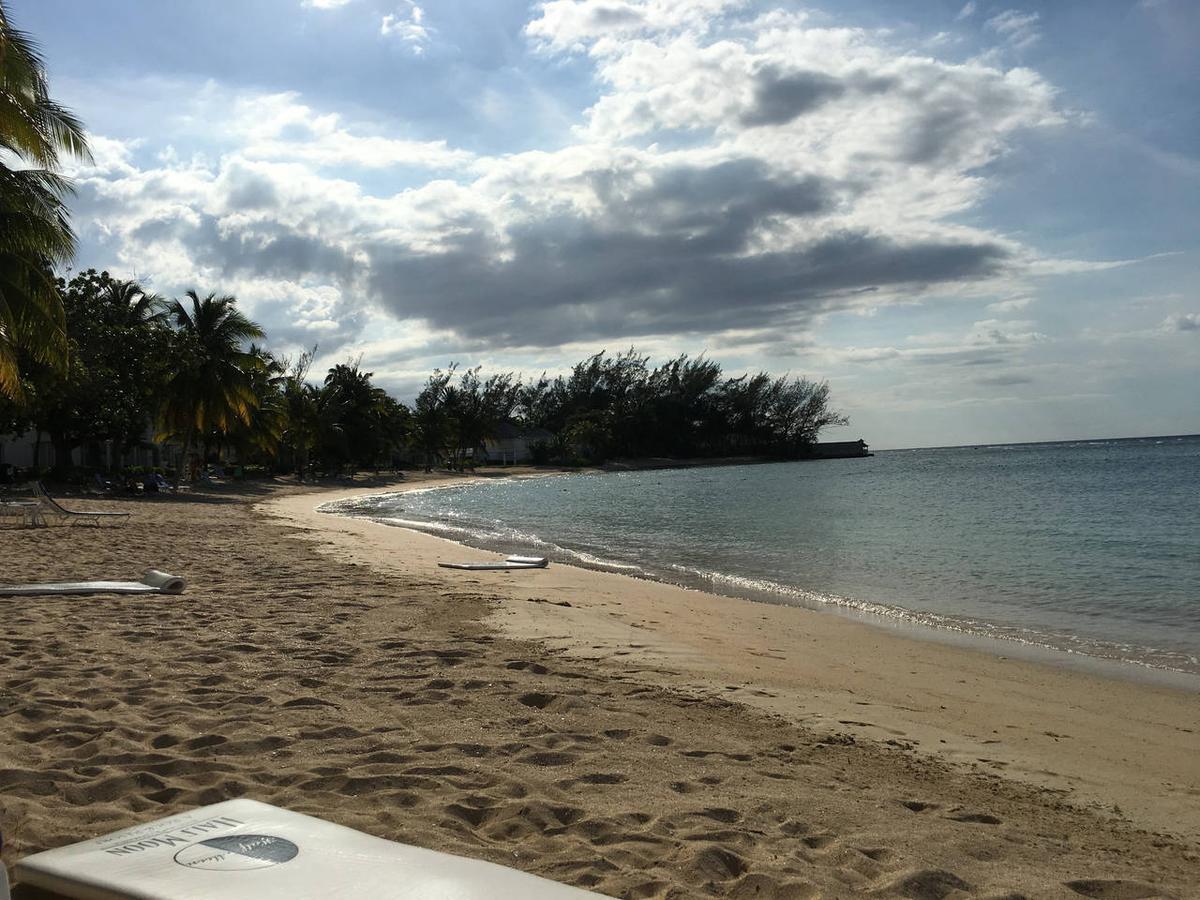 Luxury Villa Sleeps 6, Beach Access, มอนเทโกเบย์ ภายนอก รูปภาพ