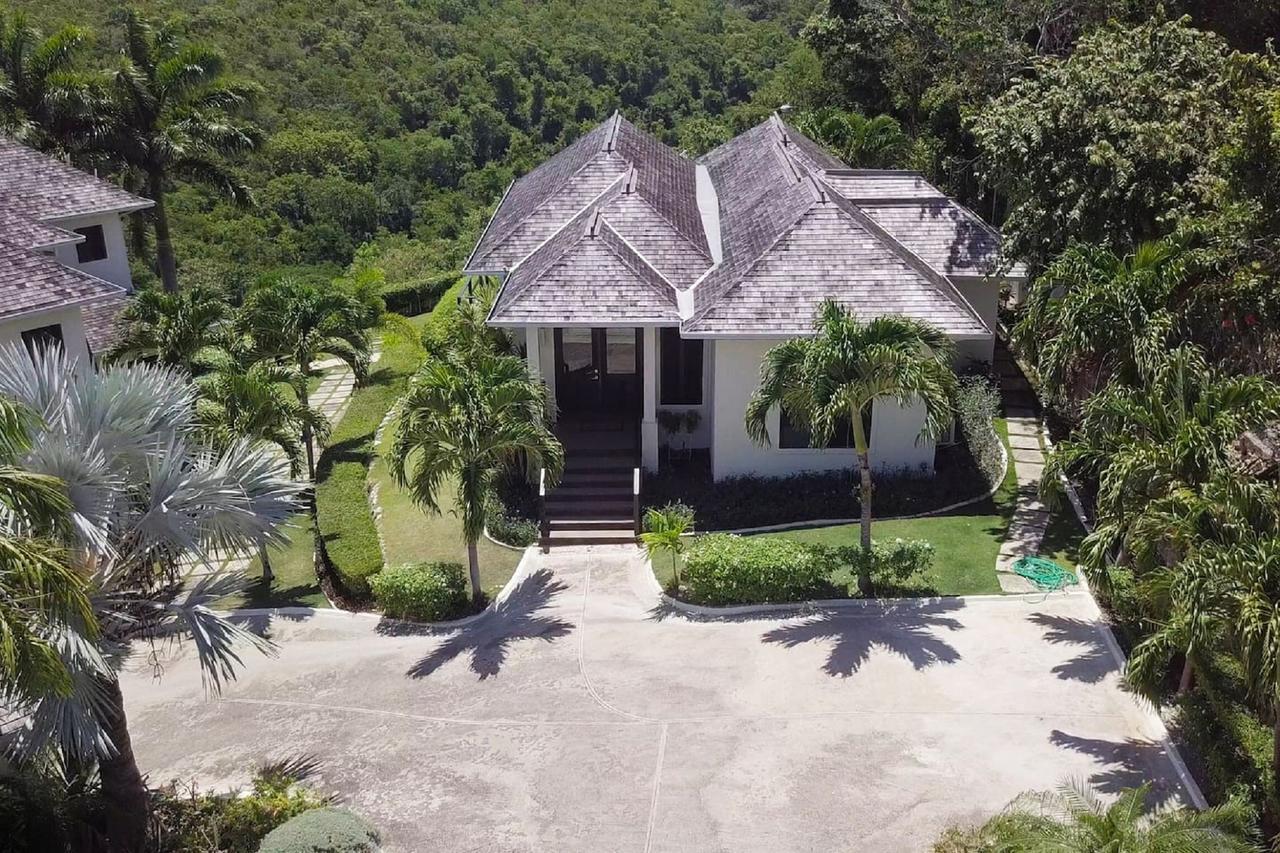 Luxury Villa Sleeps 6, Beach Access, มอนเทโกเบย์ ภายนอก รูปภาพ